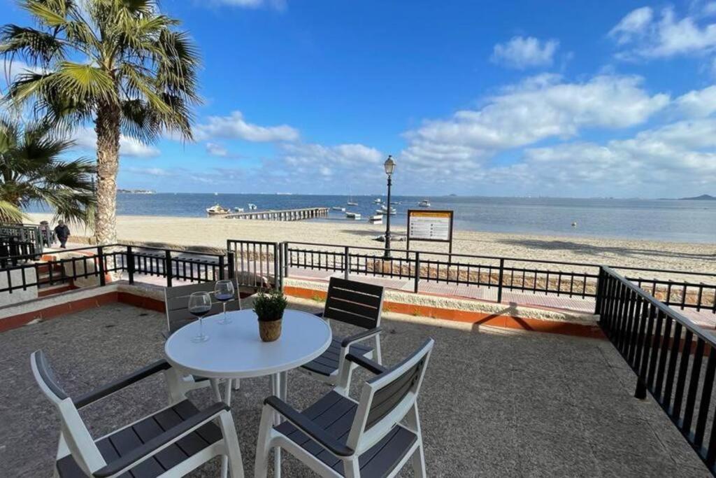 Charming Beachfront Apartment Murcia Bagian luar foto